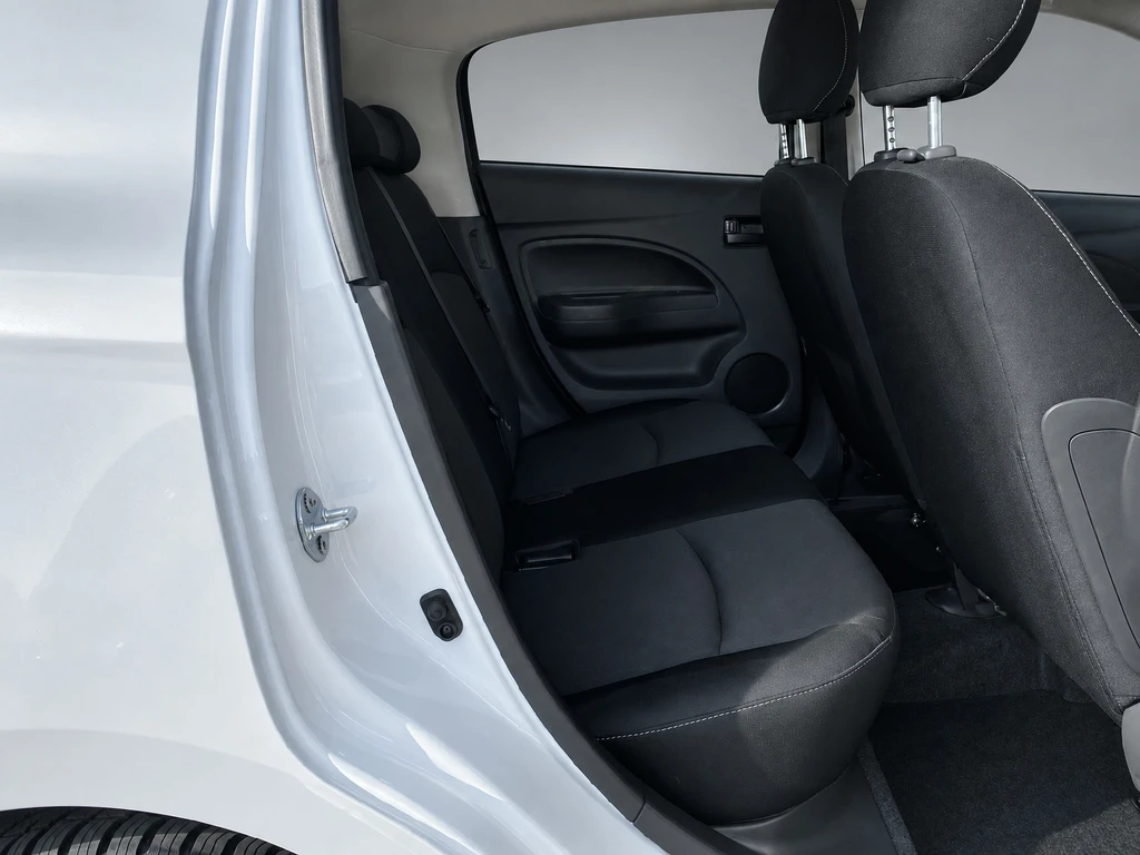 Mitsubishi Space Star – foto 17