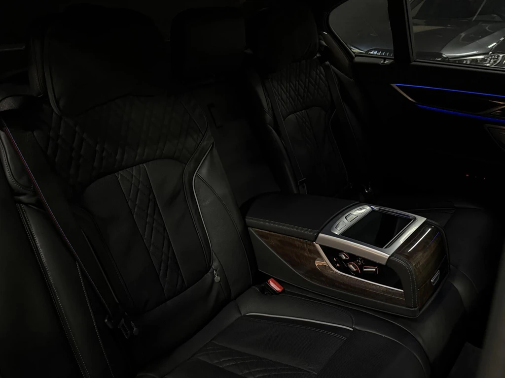 BMW 7 Serie – foto 36