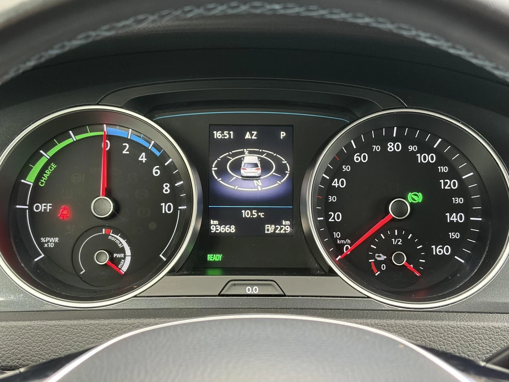 Volkswagen e-Golf – foto 25