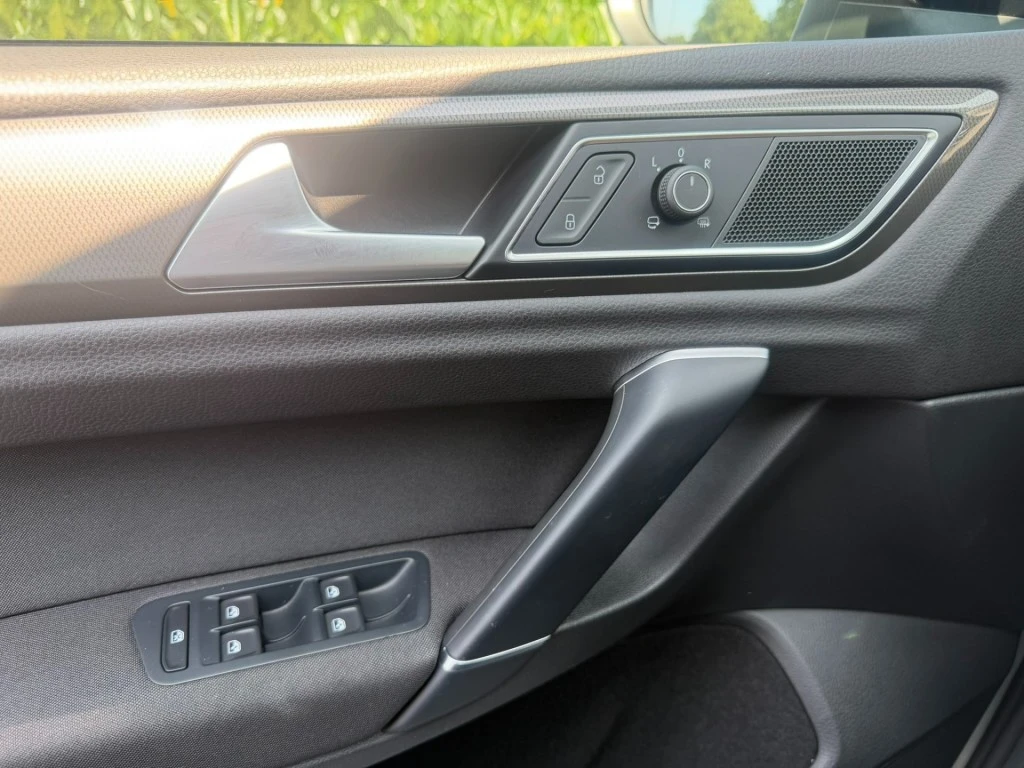 Volkswagen Golf Sportsvan – foto 24