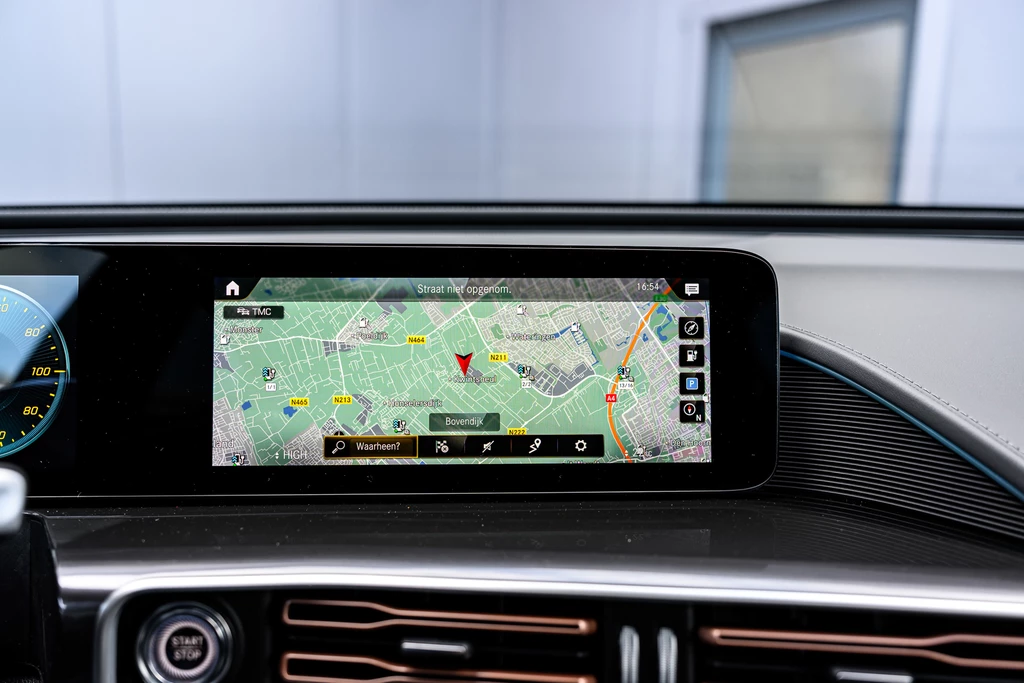 Mercedes-Benz EQC – foto 28