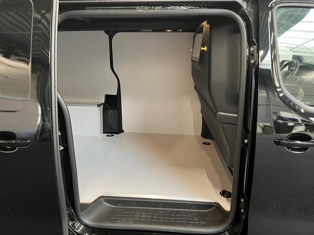 Peugeot e-Expert – foto 24