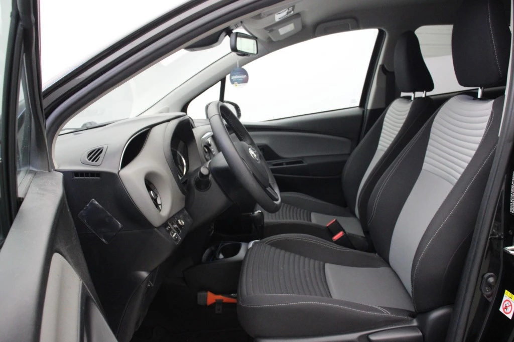 Toyota Yaris – foto 13