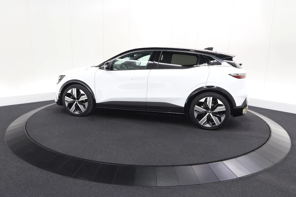 Renault Megane E-Tech – foto 3