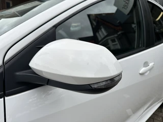 Toyota Yaris – thumbnail 18