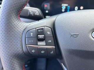 Ford Kuga – thumbnail 18