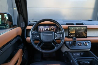 Land Rover Defender – thumbnail 36