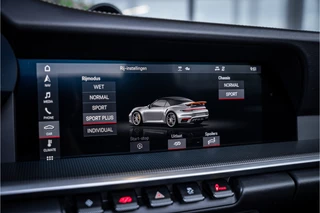 Porsche 911 – thumbnail 18