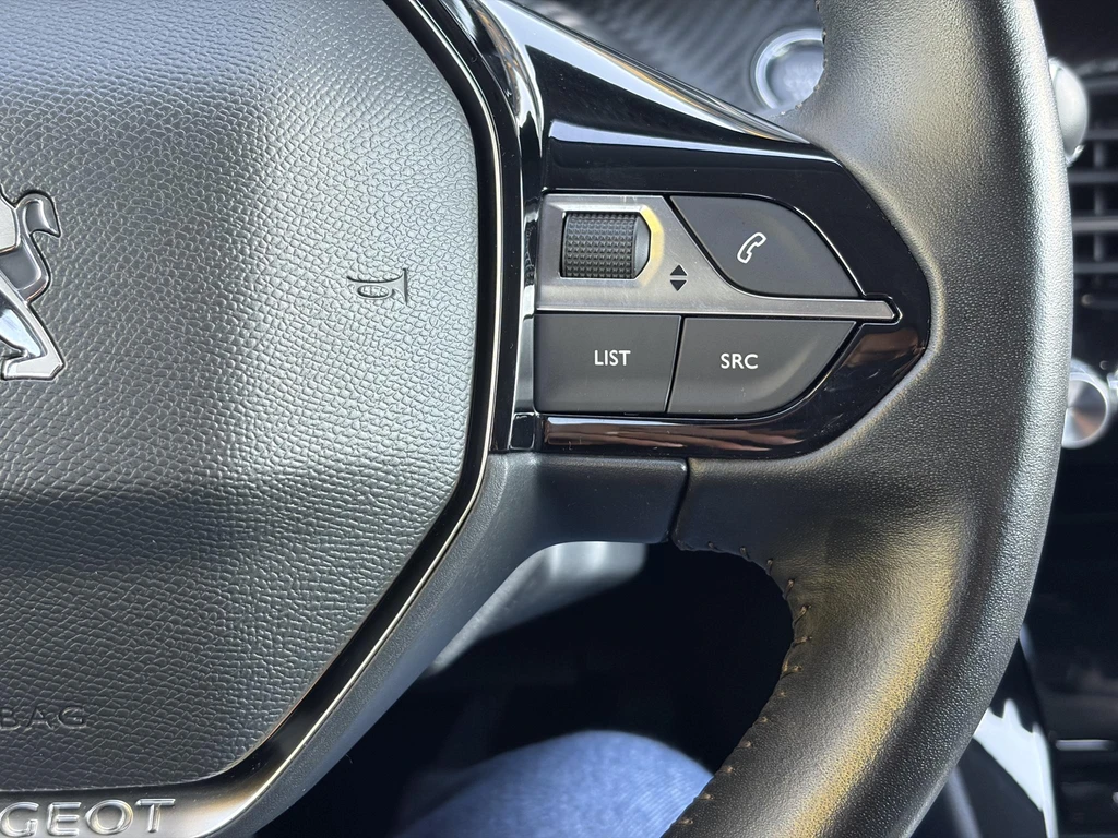 Peugeot 208 – foto 35
