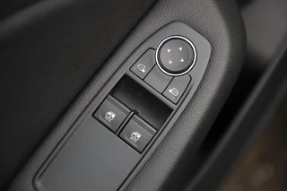 Renault Clio – thumbnail 11