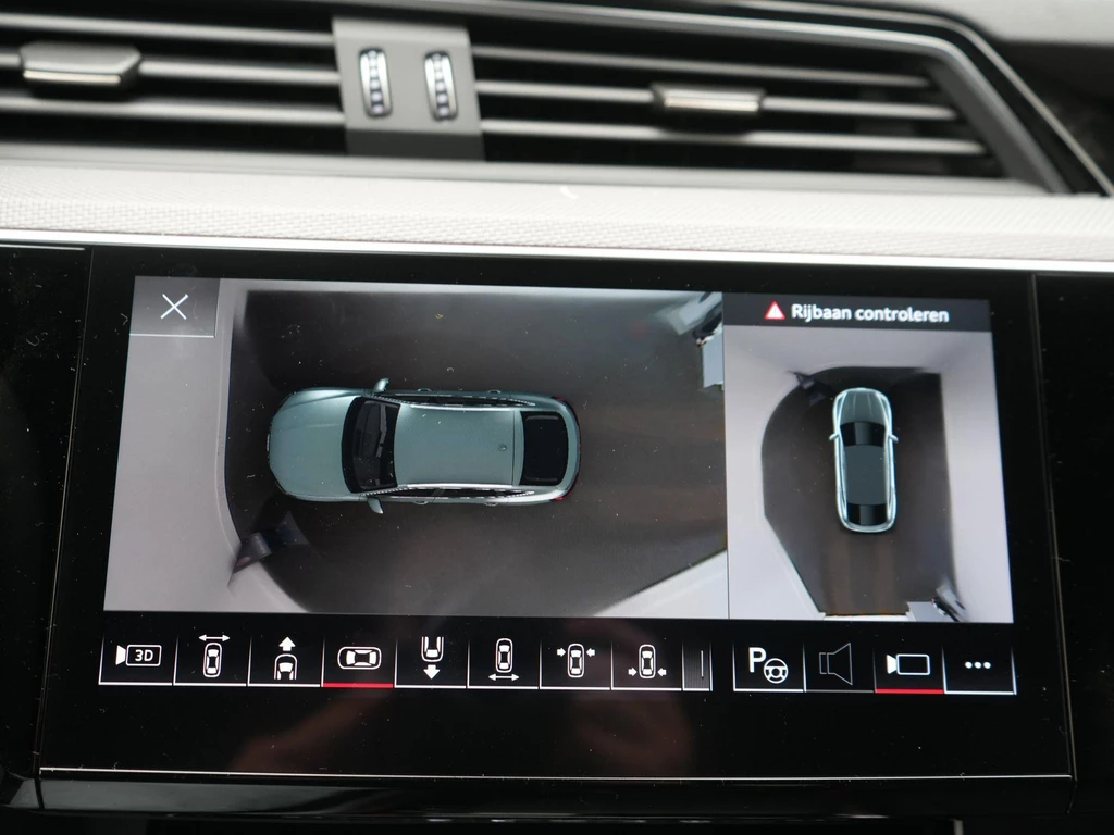 Audi Q8 Sportback e-tron – foto 32