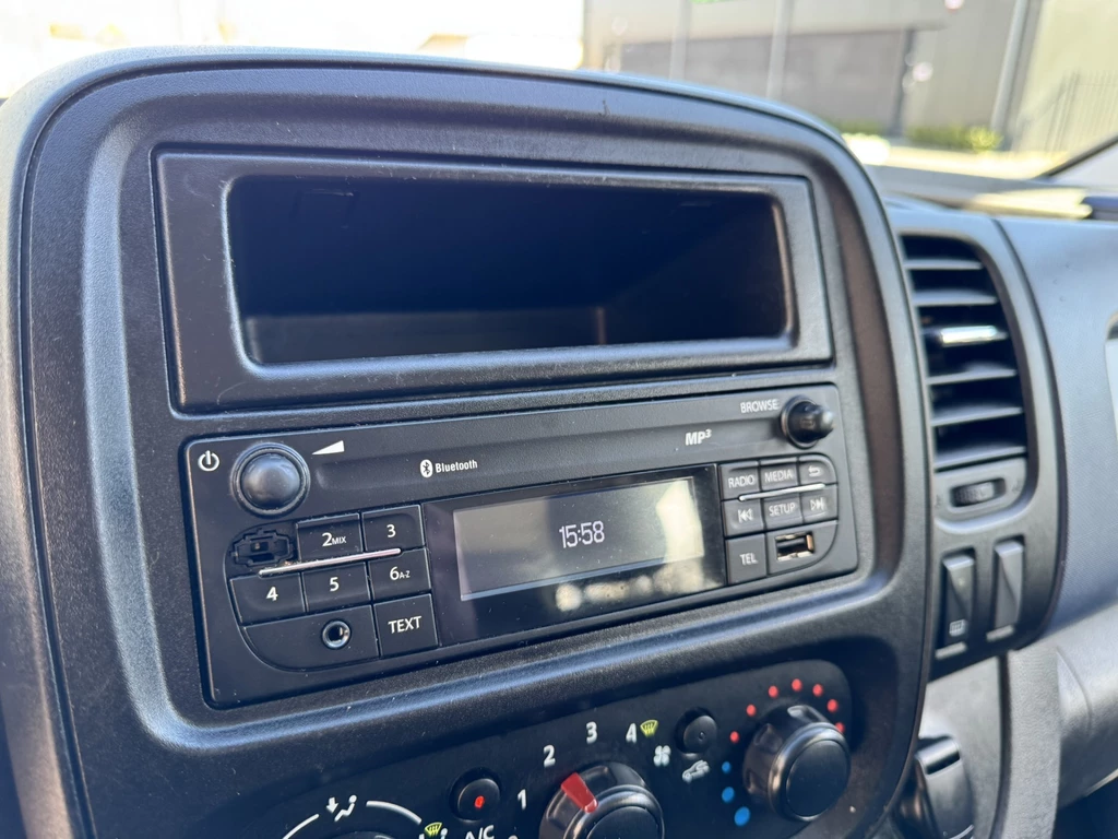Opel Vivaro – foto 15