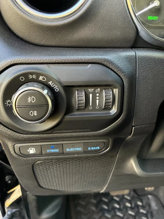 Jeep Wrangler – thumbnail 53