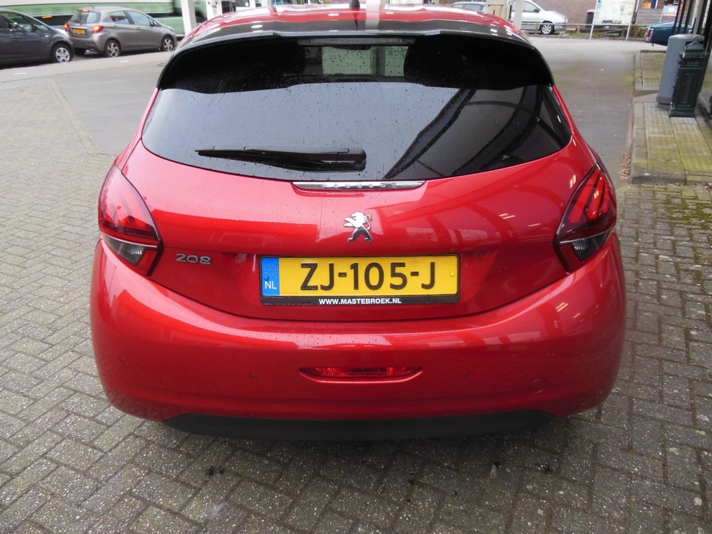 Peugeot 208 – foto 2