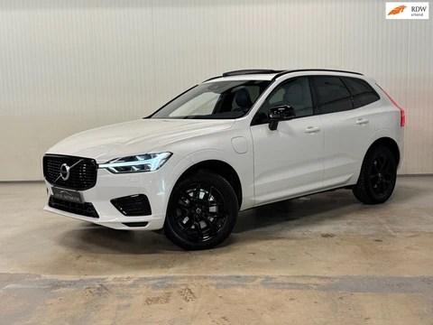 Volvo XC60 2.0 T6 Plug-in hybrid AWD R Design | PANO | BLACK DESIGN | TREKHAAK | H&K