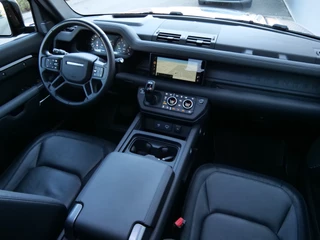 Land Rover Defender – thumbnail 10