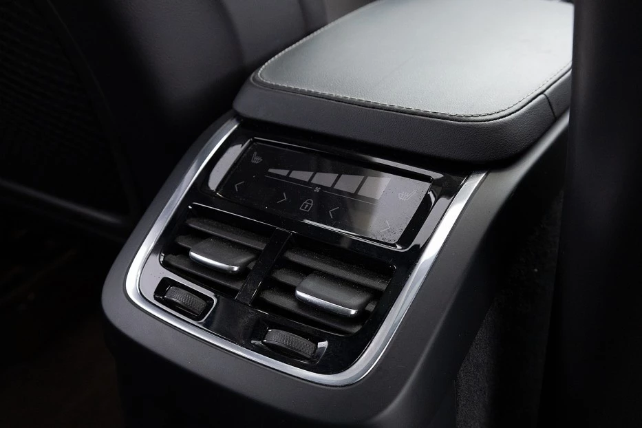 Volvo XC90 – foto 21