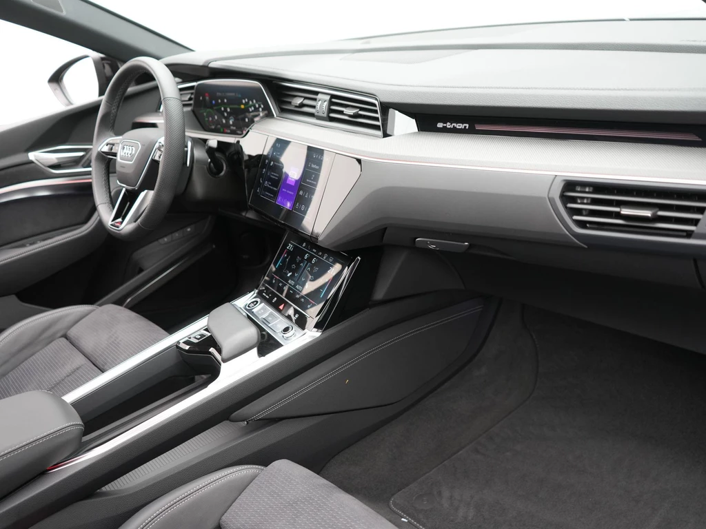 Audi Q8 Sportback e-tron – foto 61