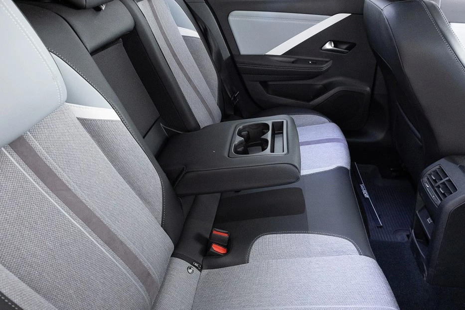 Opel Astra – foto 19