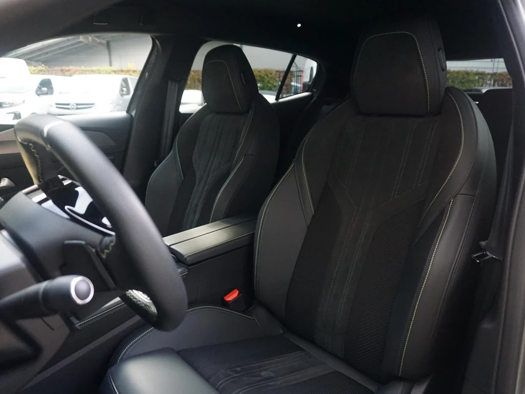Peugeot 408 – foto 12