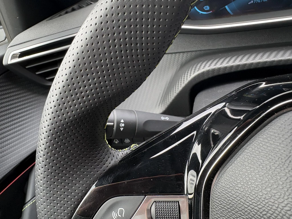 Peugeot e-208 – foto 28