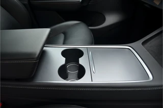 Tesla Model Y – thumbnail 8