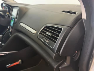 Renault Mégane Estate – thumbnail 22