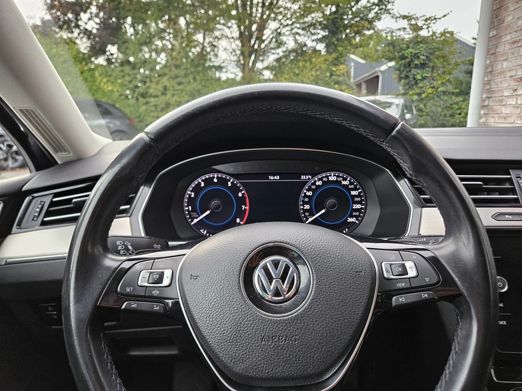 Volkswagen Passat – foto 24