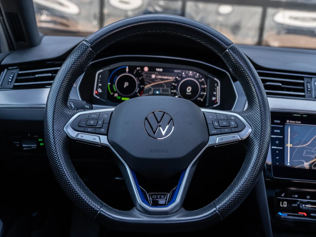Volkswagen Passat – foto 36