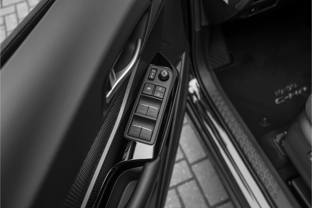 Toyota C-HR – foto 41