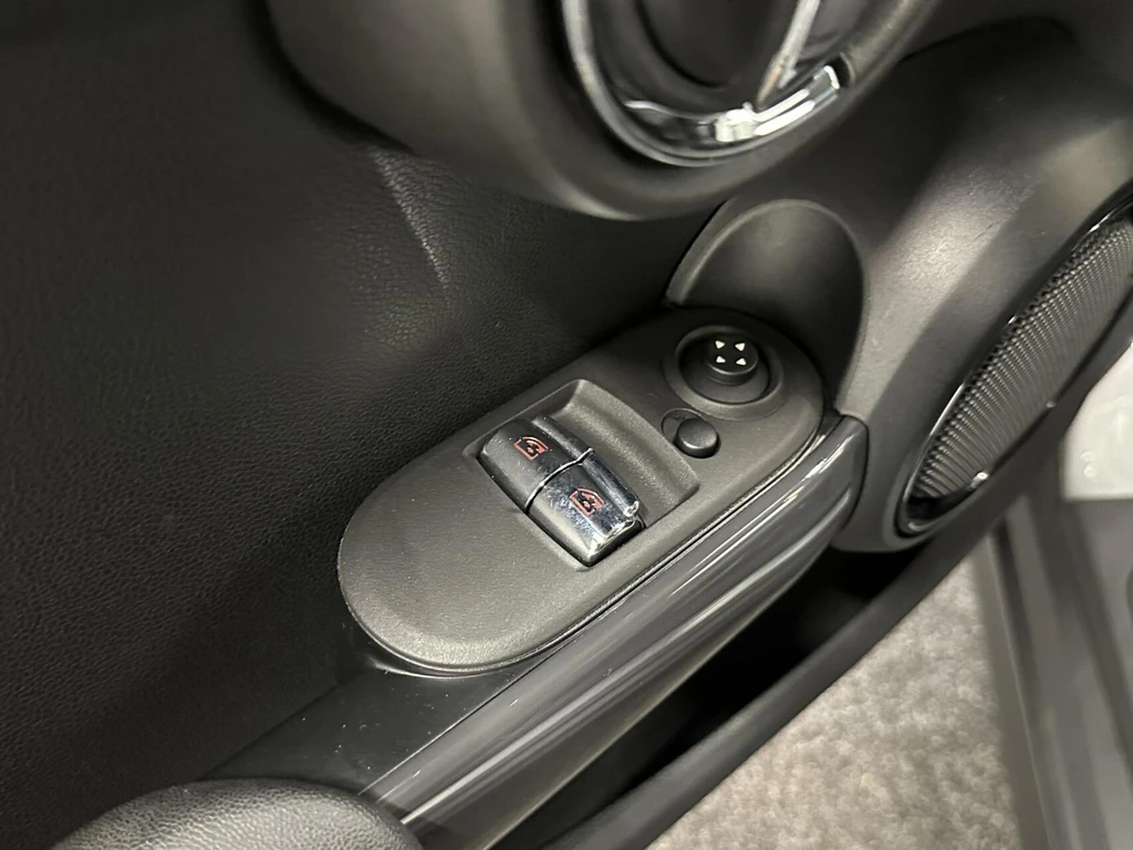 MINI 3-deurs – foto 17