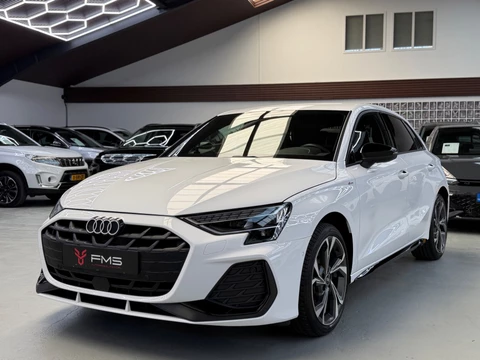 Audi A3 Sportback 35 TFSI S-Line CarPlay Camera Facelift