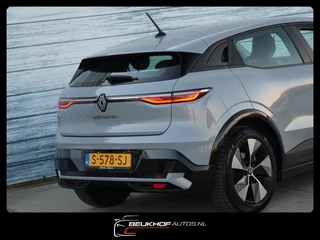 Renault Megane E-Tech – thumbnail 3