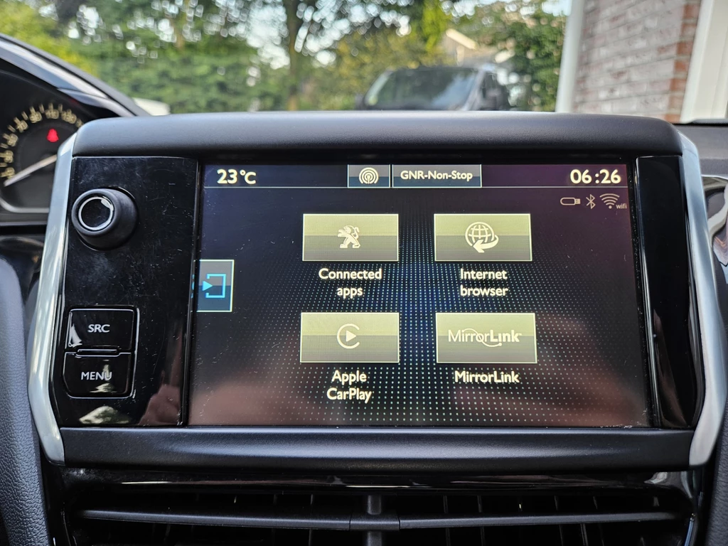 Peugeot 208 – foto 24