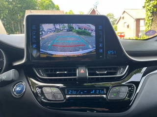 Toyota C-HR – thumbnail 10