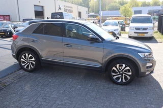 Volkswagen T-Roc – thumbnail 6