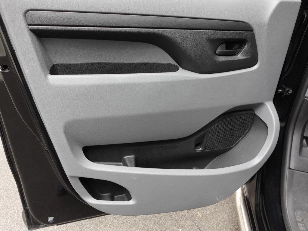Opel Vivaro – foto 16