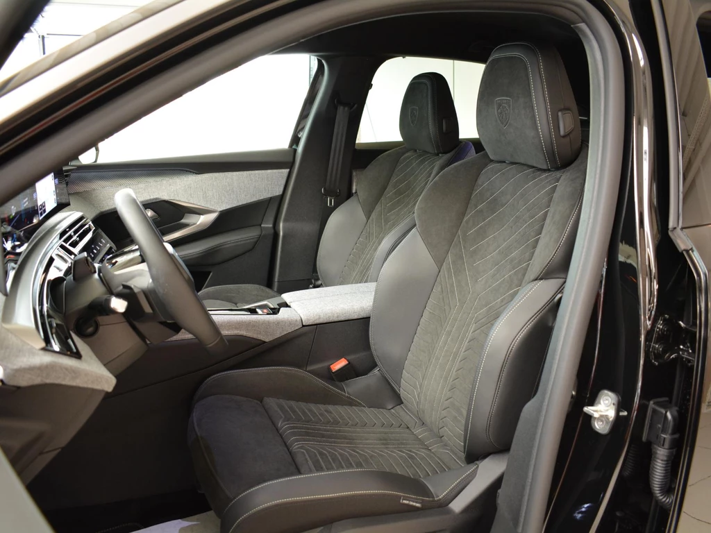 Peugeot e-3008 – foto 14