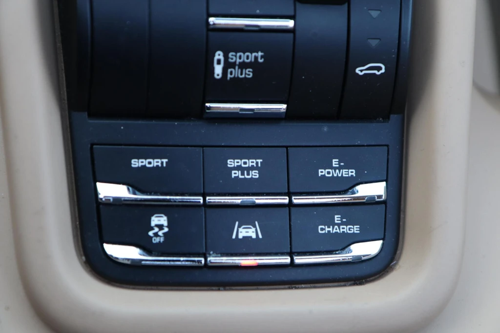Porsche Cayenne – foto 27