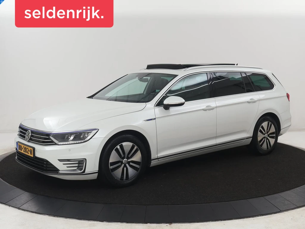 Volkswagen Passat – foto 1