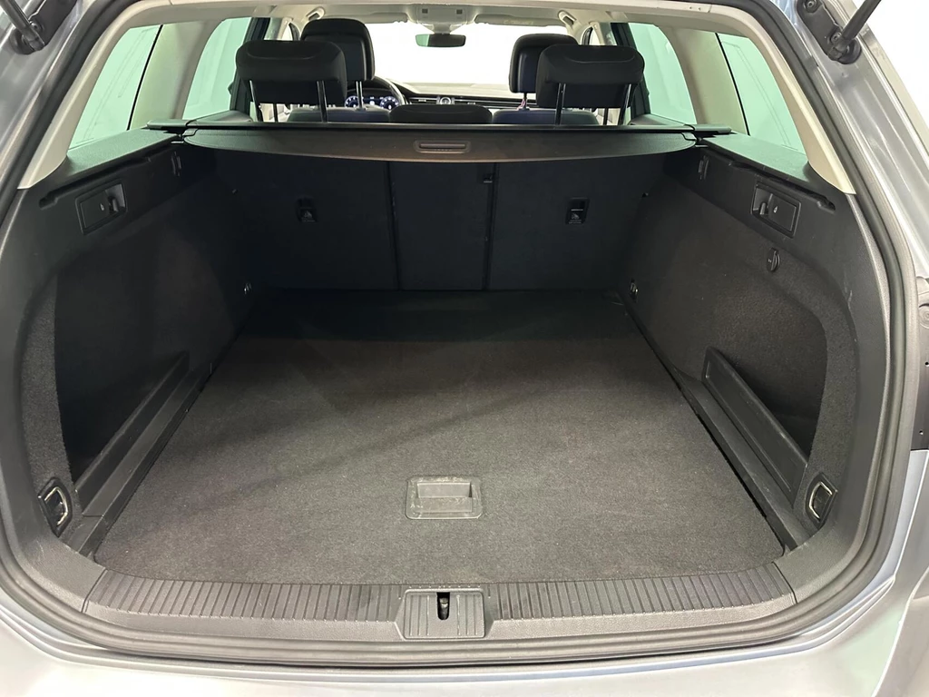 Volkswagen Passat – foto 36