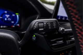 Ford Kuga – thumbnail 33