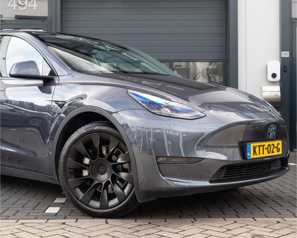 Tesla Model Y – foto 8