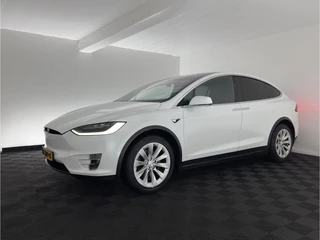 Tesla Model X – thumbnail 1