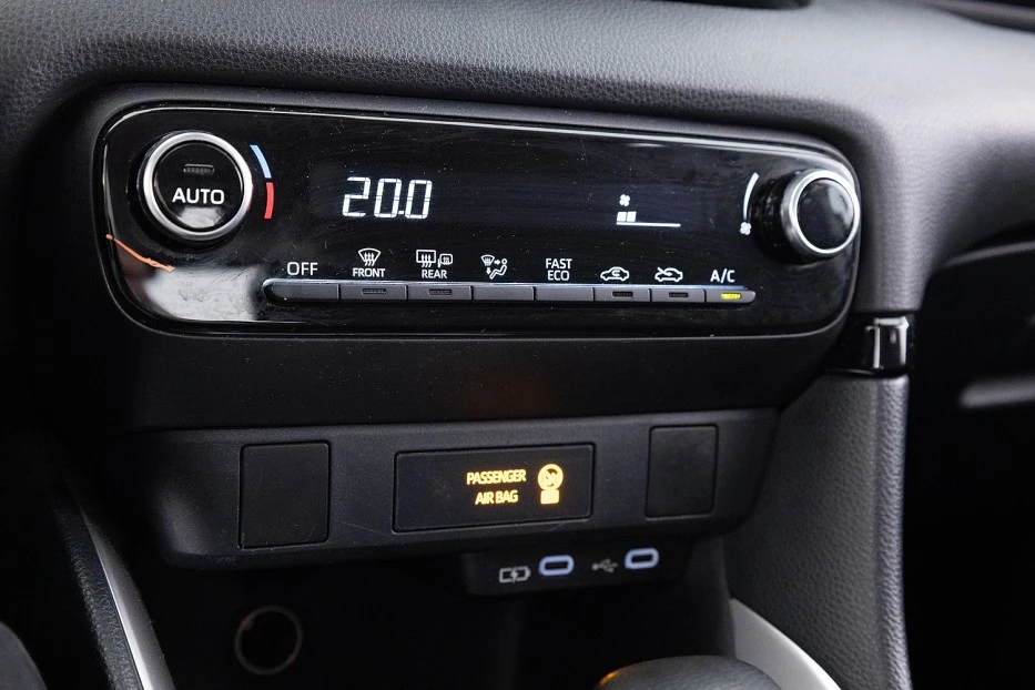 Toyota Yaris – foto 14