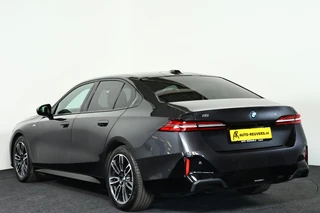 BMW i5 – thumbnail 3