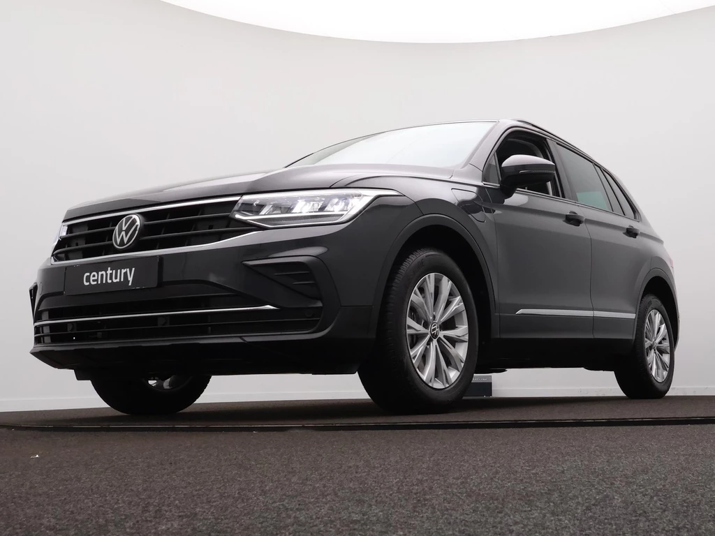 Volkswagen Tiguan – foto 2