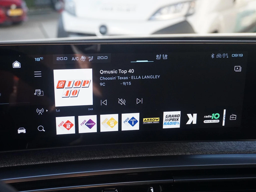 Peugeot e-3008 – foto 25