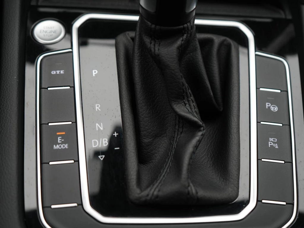 Volkswagen Passat – foto 33