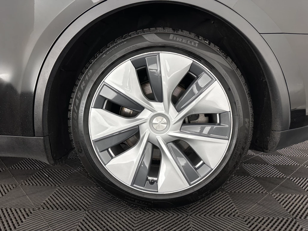 Tesla Model Y – foto 29